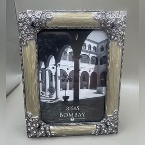 Bombay Photo Frame SilverTone Jeweled Enameled Metal Free Standing 3.5x5 Picture